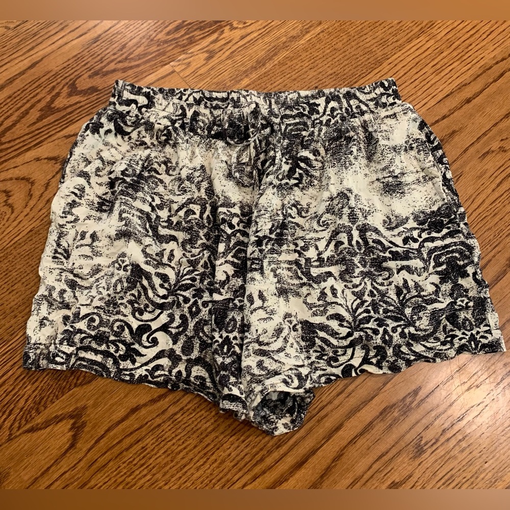 Matty M Flowy Patterned Shorts